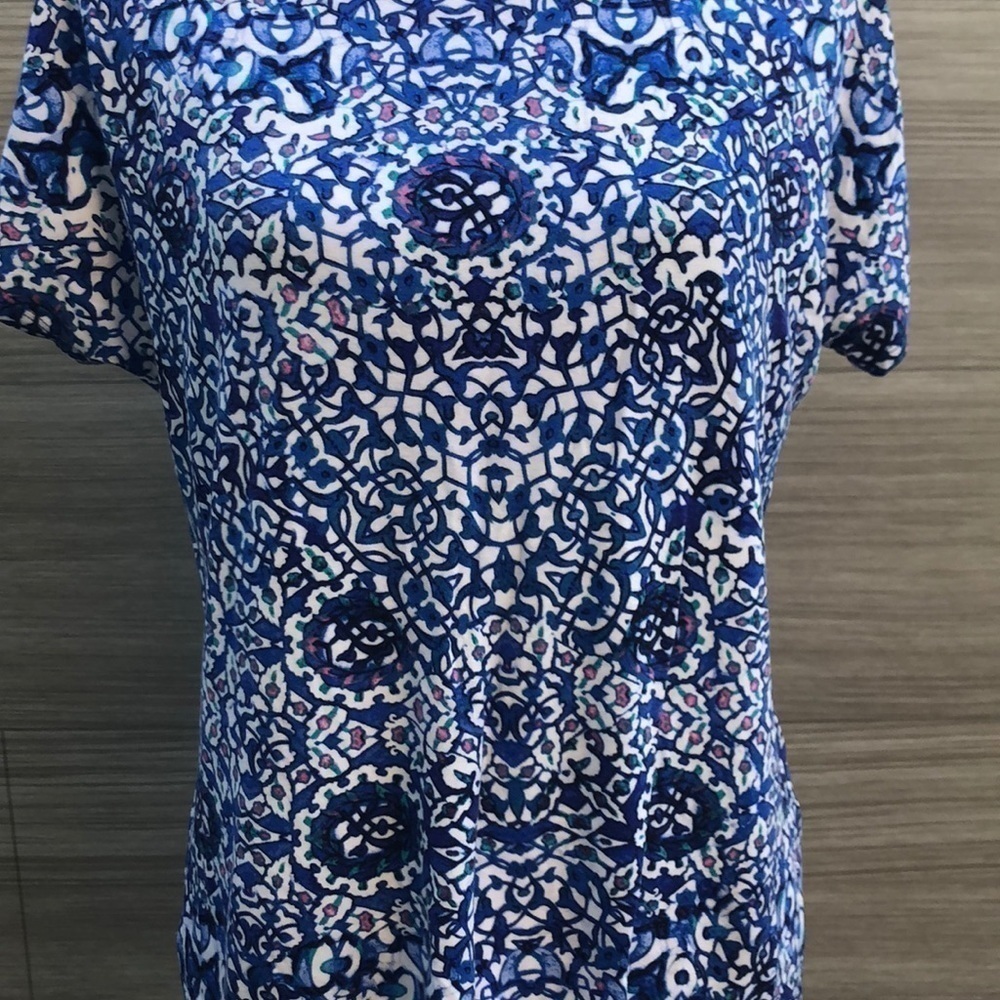 Cable & Gauge dressy blouse Size Medium - Picture 3 of 11